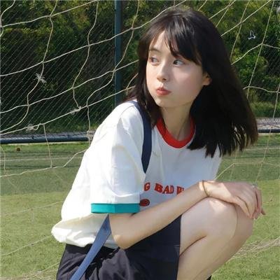 鱼跃在花见